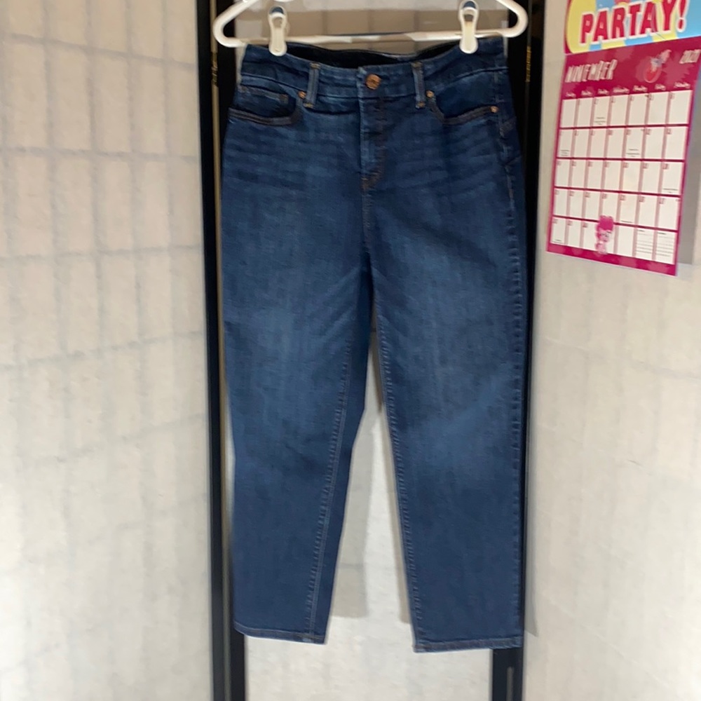 so lifting crop capris by chico’s